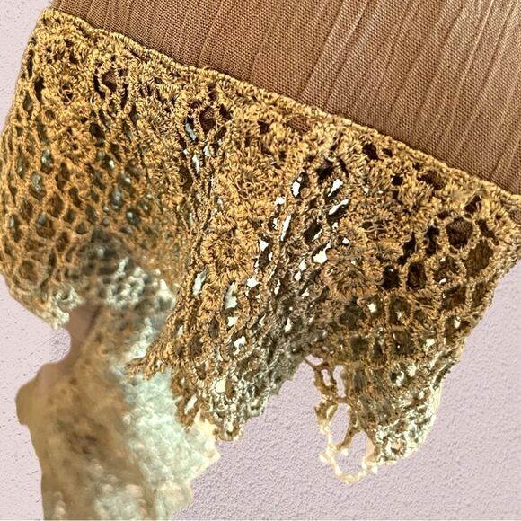 Vintage 70s/80s crinkle fabric sage green midi dress lace hem - Picture 7 of 10